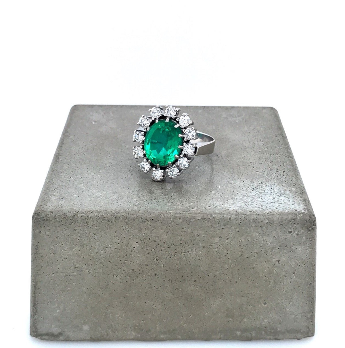 Vintage Ringe-Exklusiver Ring Weissgold 585 mit grossem Smaragd &amp; Brillanten-10752-Prejou