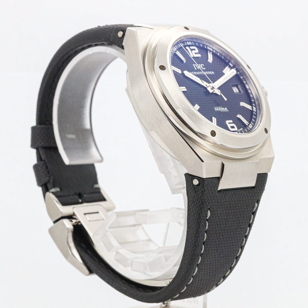 IWC Schaffhausen Ingenieur 322701 42mm Edelstahl Textilarmband