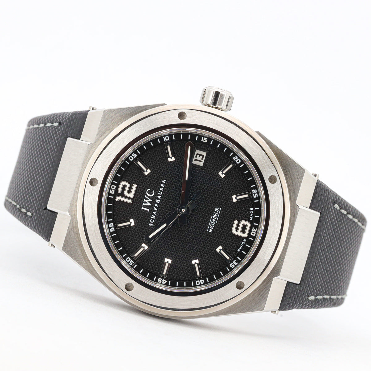 IWC Schaffhausen Ingenieur 322701 42mm Edelstahl Textilarmband