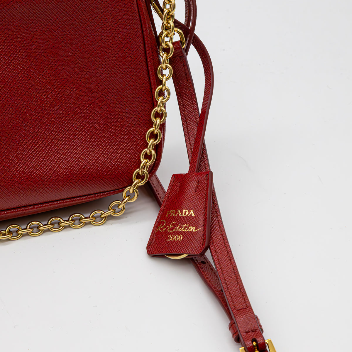 Prada Saffiano Re-Edition 2000 Schultertasche Rot Leder