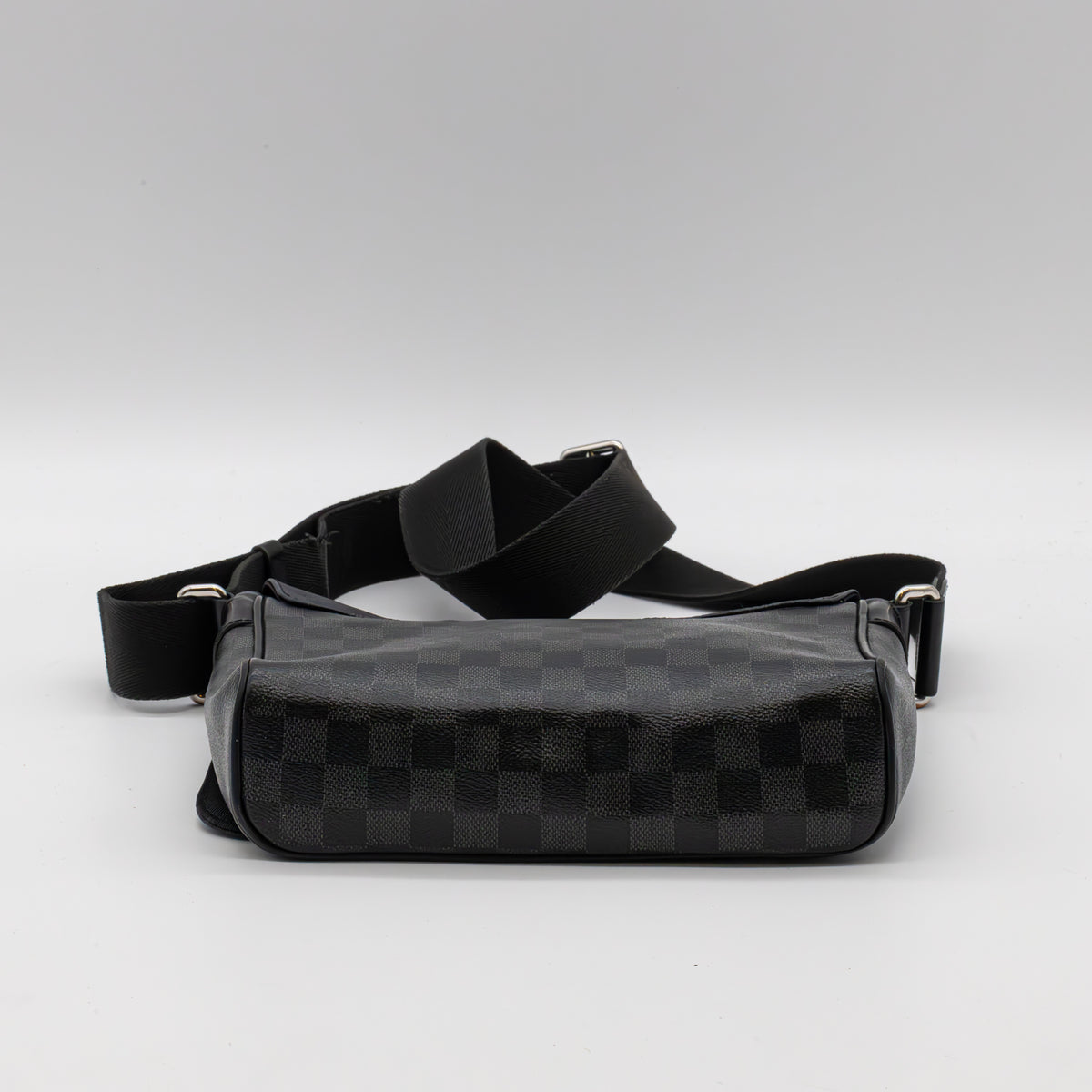 Louis Vuitton District PM Damier Graphite Messenger Umhängetasche LV Bag