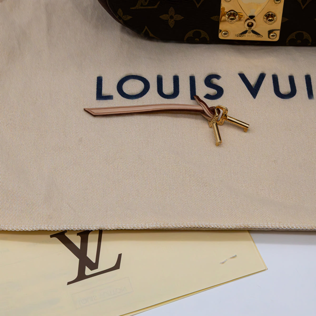 Louis Vuitton Eden PM M40577 Monogram Canvas Schultertasche Crossbody Bag