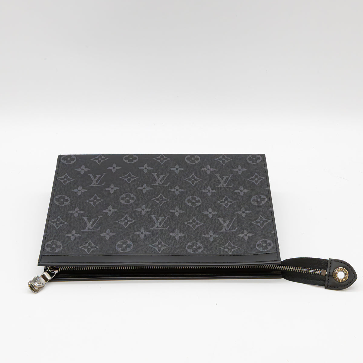 Louis Vuitton Pochette Voyage MM Monogram Eclipse M61692 Clutch Schwarz Grau