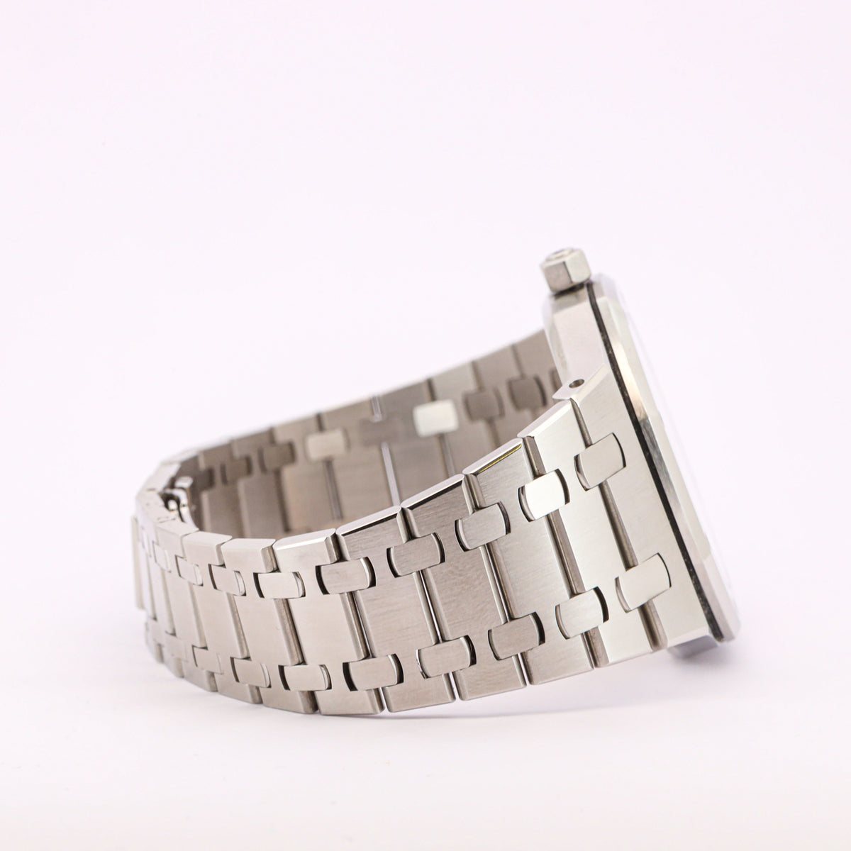 Audemars Piguet Royal Oak Jumbo Extra Thin Blue Dial