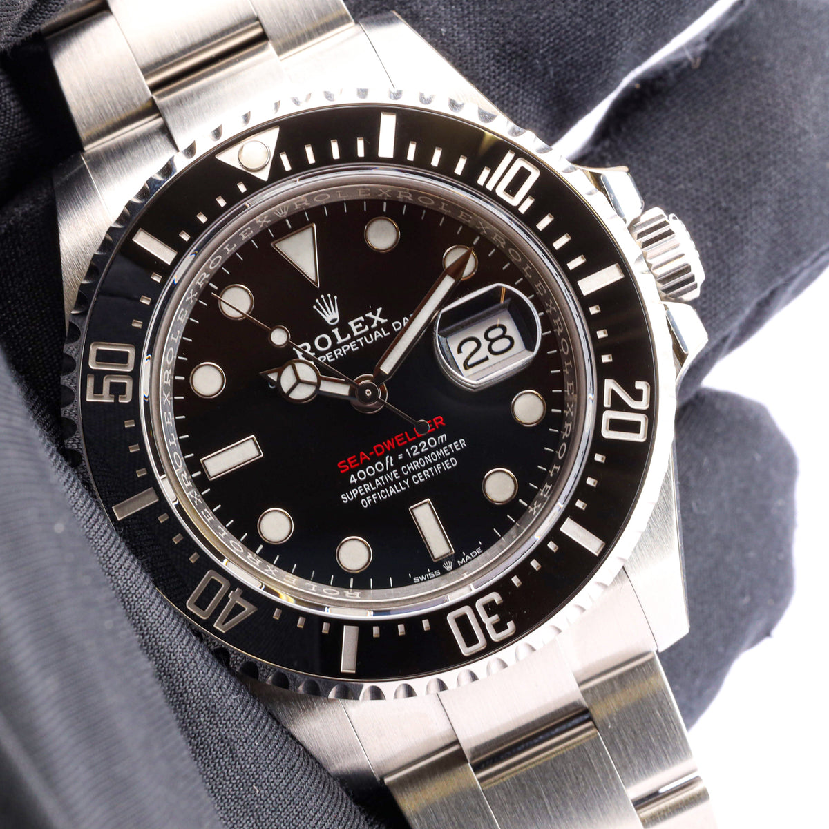 Rolex Sea-Dweller 126600 Red Line Teilverklebt ungetragen 2021
