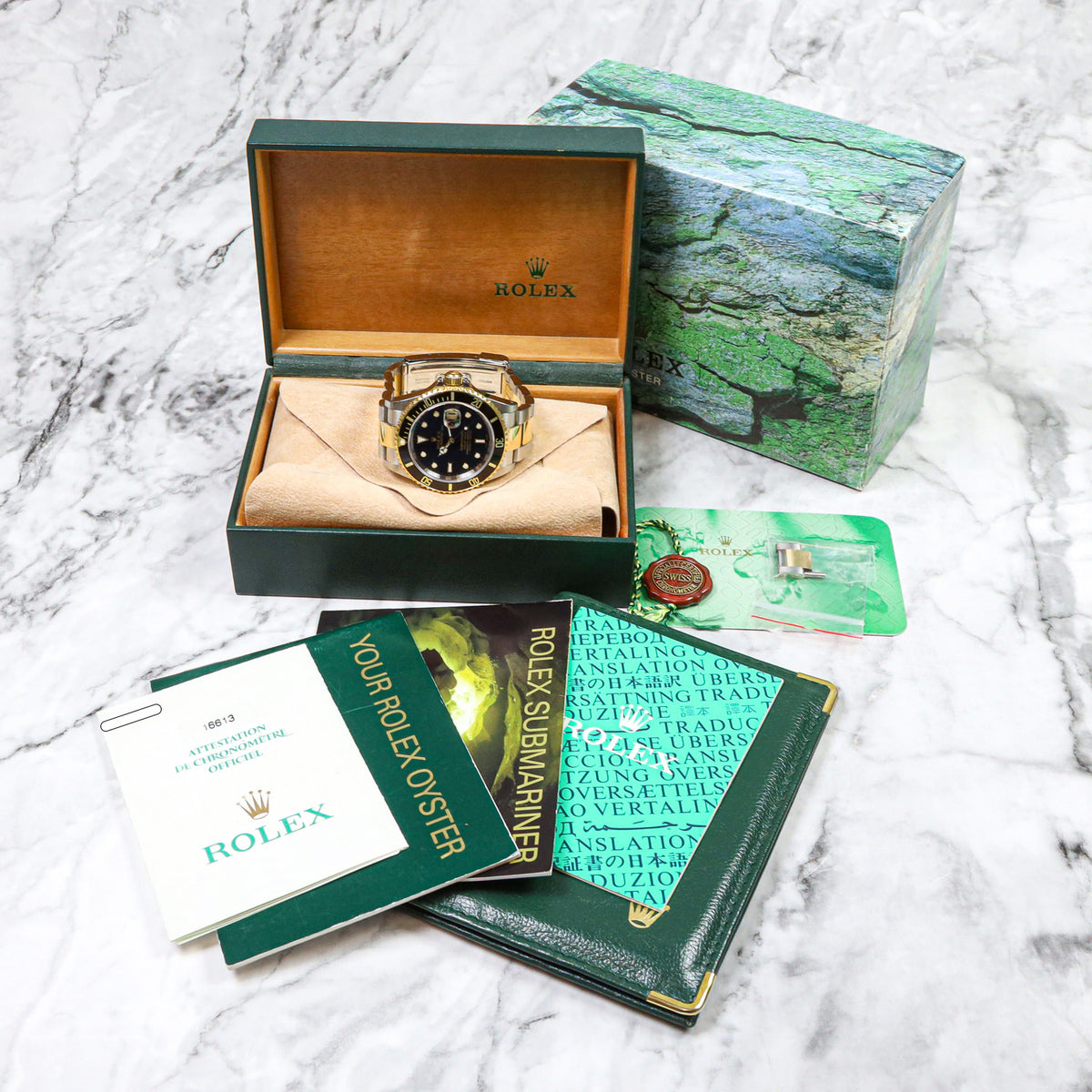 Rolex Submariner Date 40 16613 Stahl/Gold  Full Set Good Condition