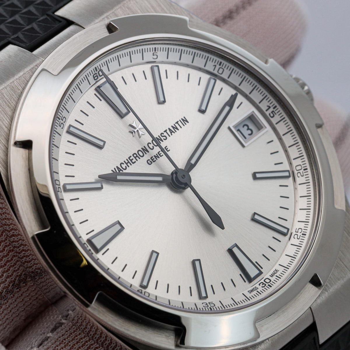 Vacheron Constantin Overseas 41 4500V/110A-B126 Edelstahl