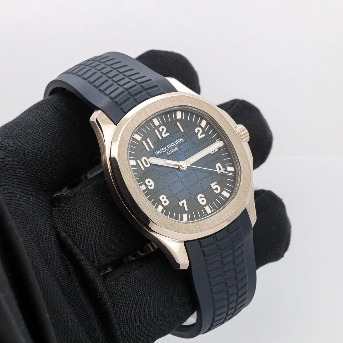 Patek Philippe Aquanaut Blue Dial 42mm Weißgold 5168G