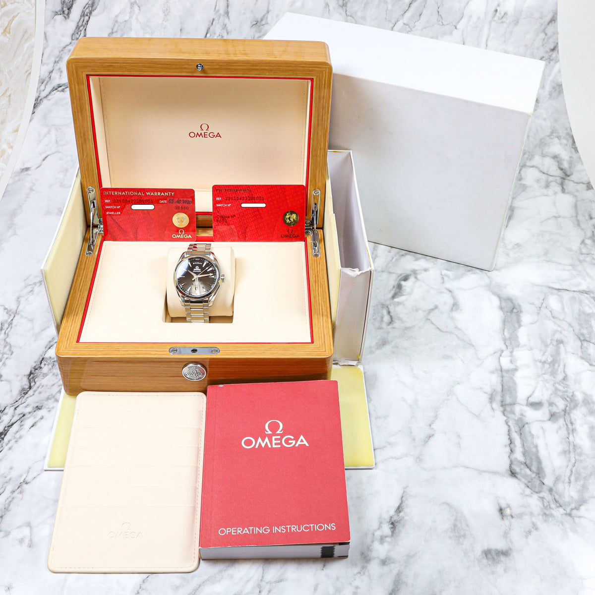 Omega Seamaster Aqua Terra Day - Date 41 231.10.42.22.03 B&P