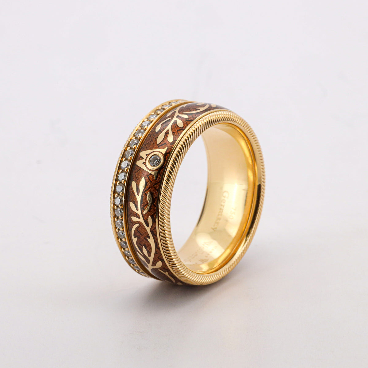 WELLENDORFF Ring 'Karamel' Ref.606943 - 18K/750 Gelbgold mit Emaille &Brillanten
