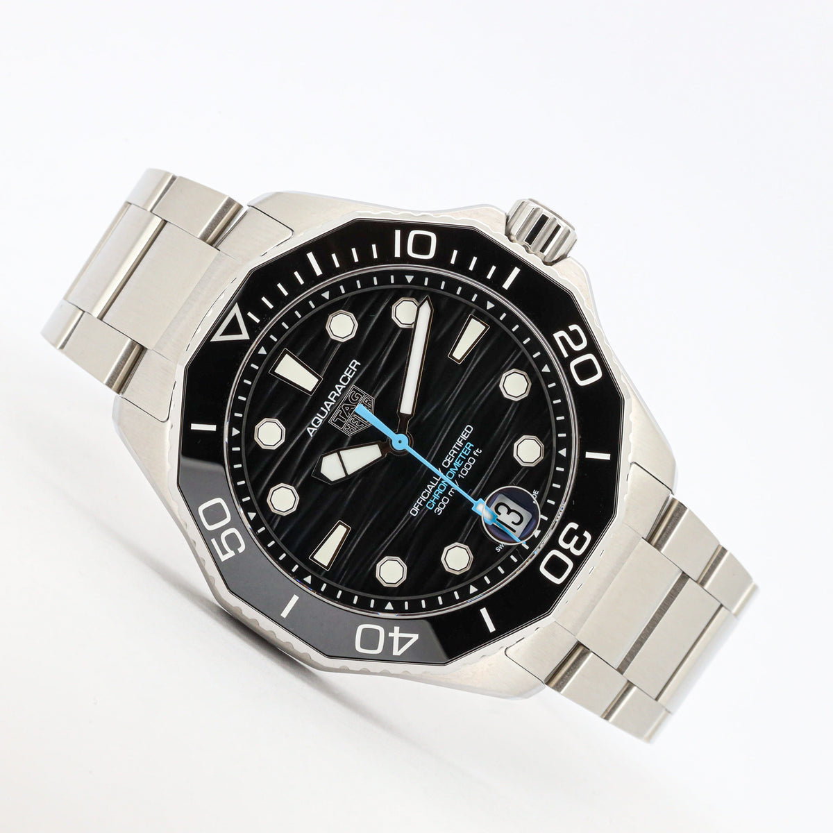 TAG Heuer Aquaracer 300M Professional 300 Date Black Dial ungetragen 2024 Garantie 10/26