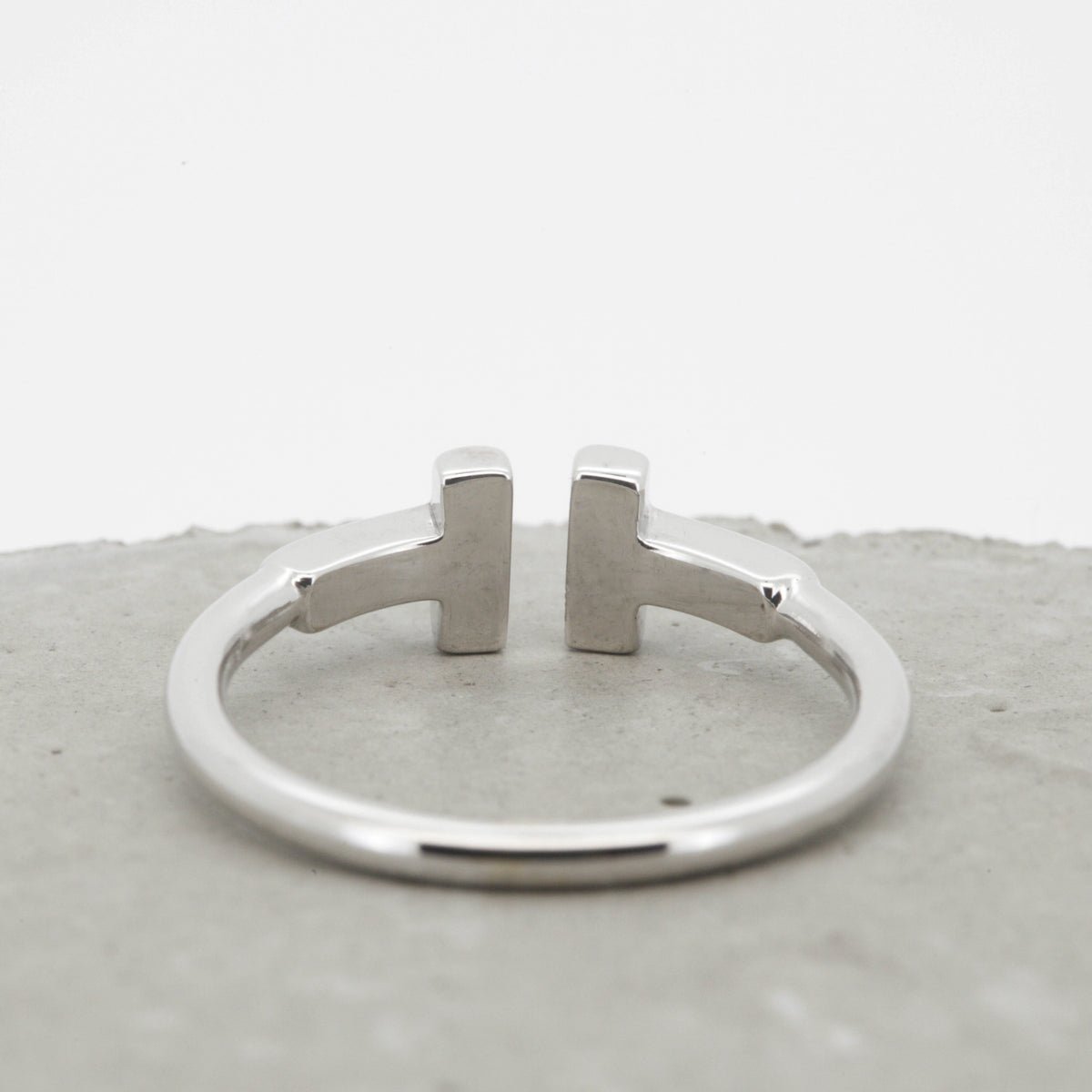 Tiffany & Co T Wire Ring 750/18k 52 1/2