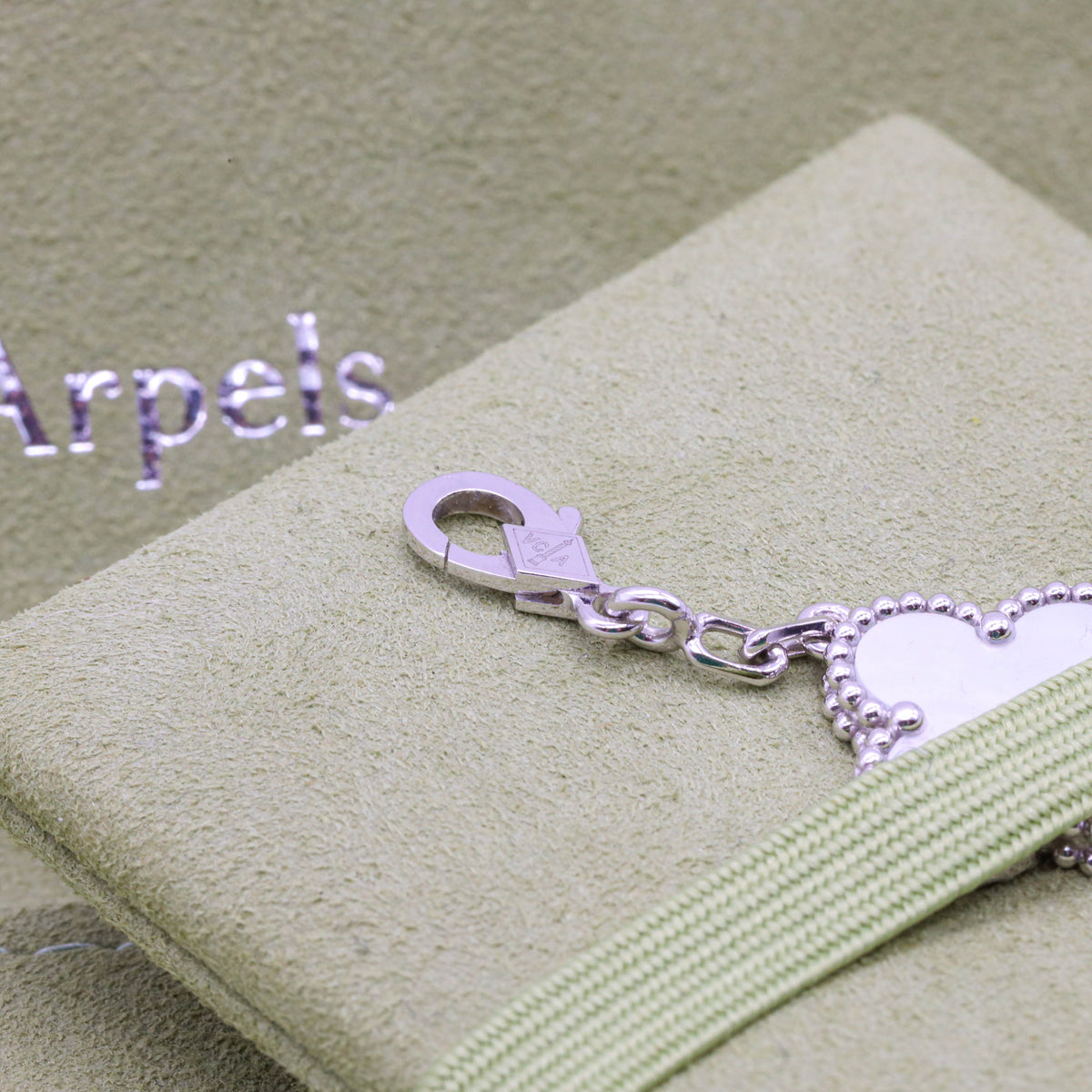 Van Cleef & Arpels Vintage Alhambra Armband 5 Motive 18K Weißgold mit Zertifikat