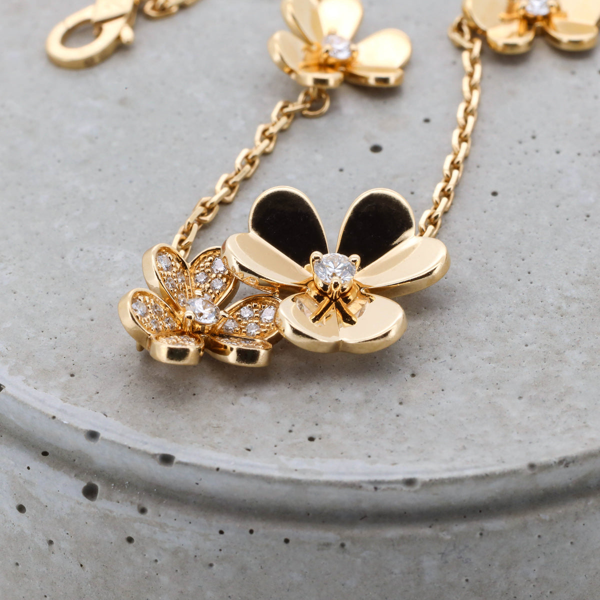 Van Cleef & Arpels Frivole Armband 5 Blüten 18K Gelbgold Diamanten