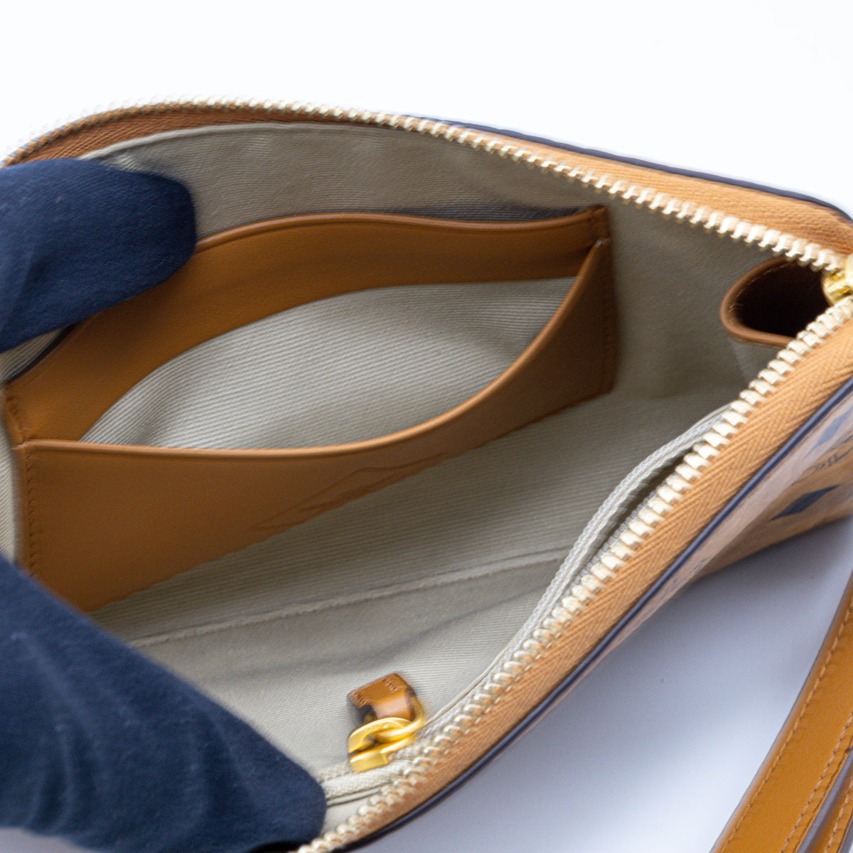 MCM Mini Ottomar Reise-Etui Visetos Cognac Wristlet Clutch Zip Pouch Original