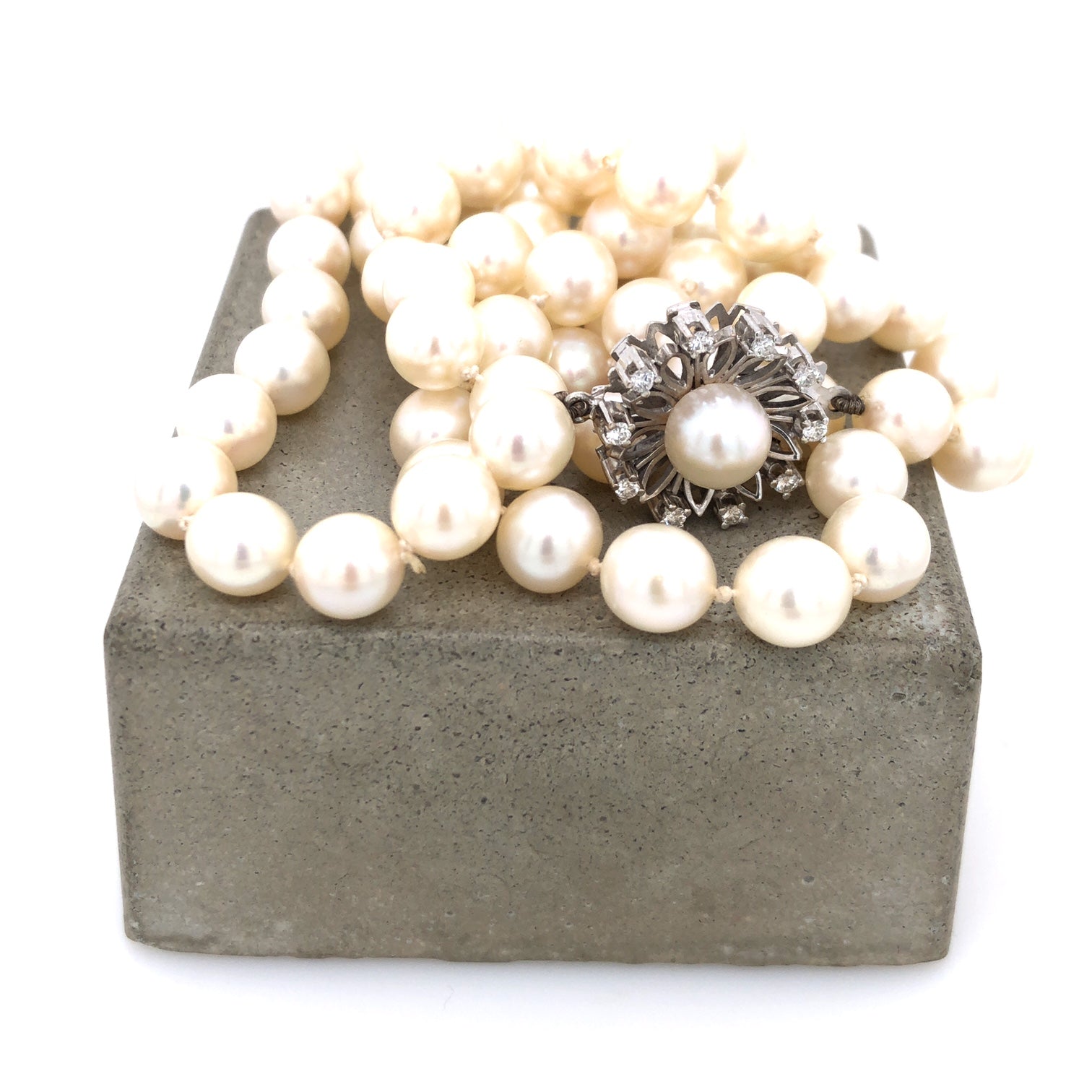 Perlenkette mit Verschluss Weißgold 750 & Brillanten