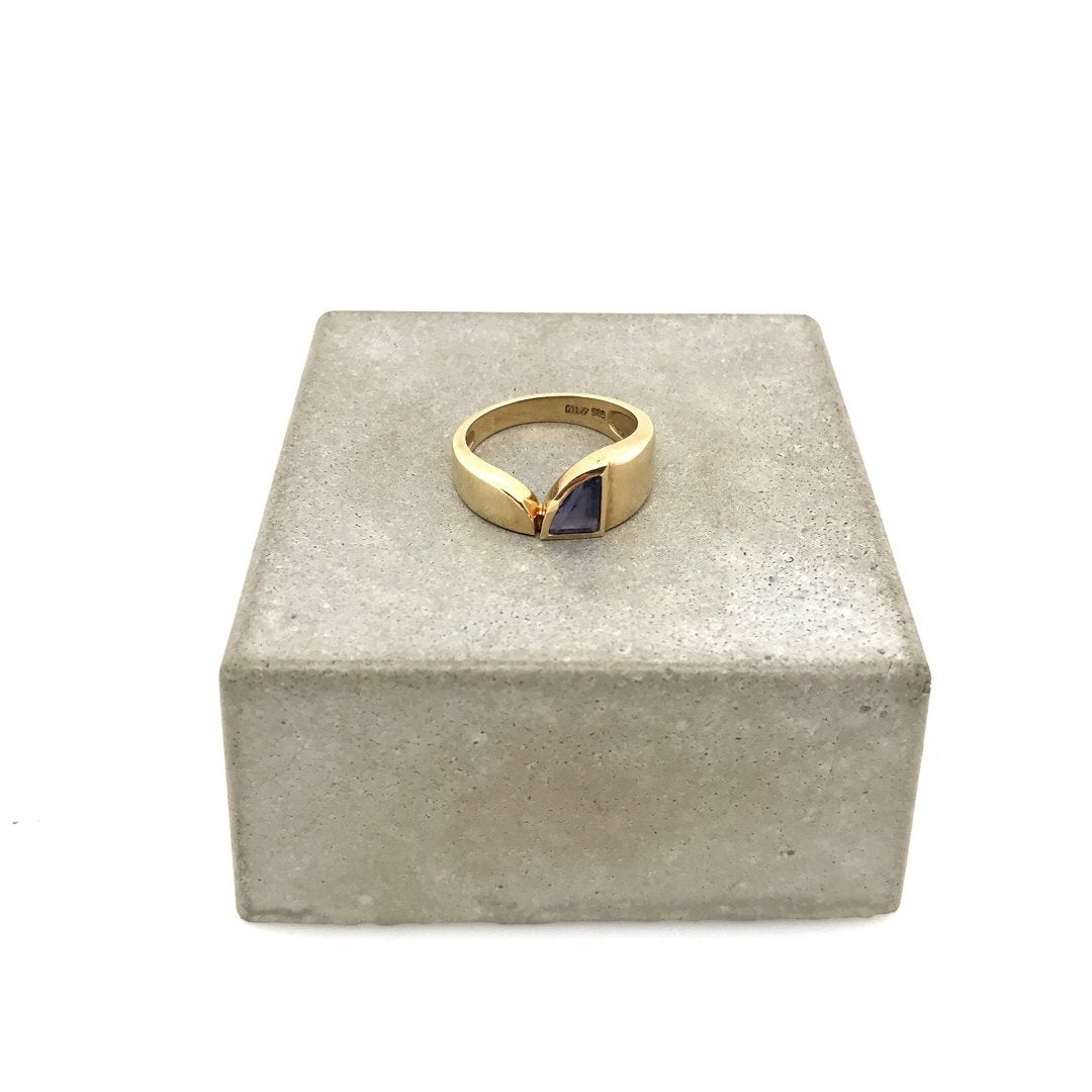 antiker-echtschmuck-antike-ringe-Ring Gelbgold 585 mit Tansanit-10516-Prejou