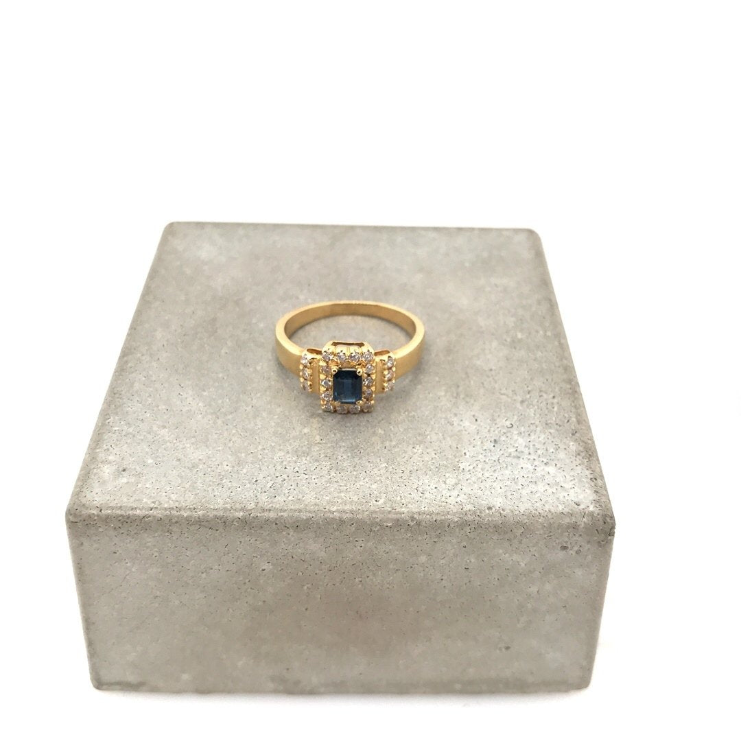 antiker-echtschmuck-antike-ringe-Ring Gelbgold 750 mit Safir &amp; Diamanten-10163-Prejou