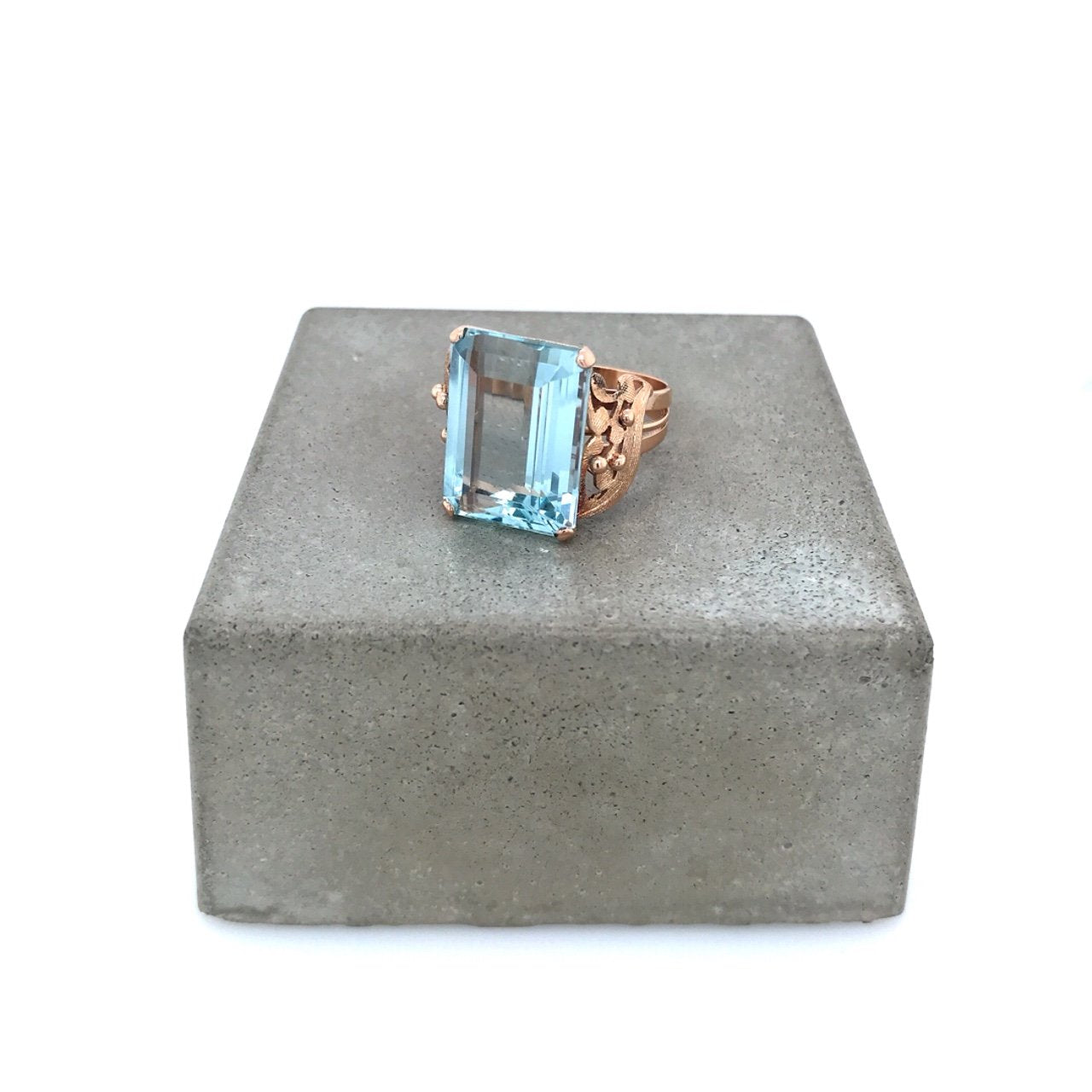 Vintage Ring Roségold 750 mit grossem Aquamarin-10180-Prejou