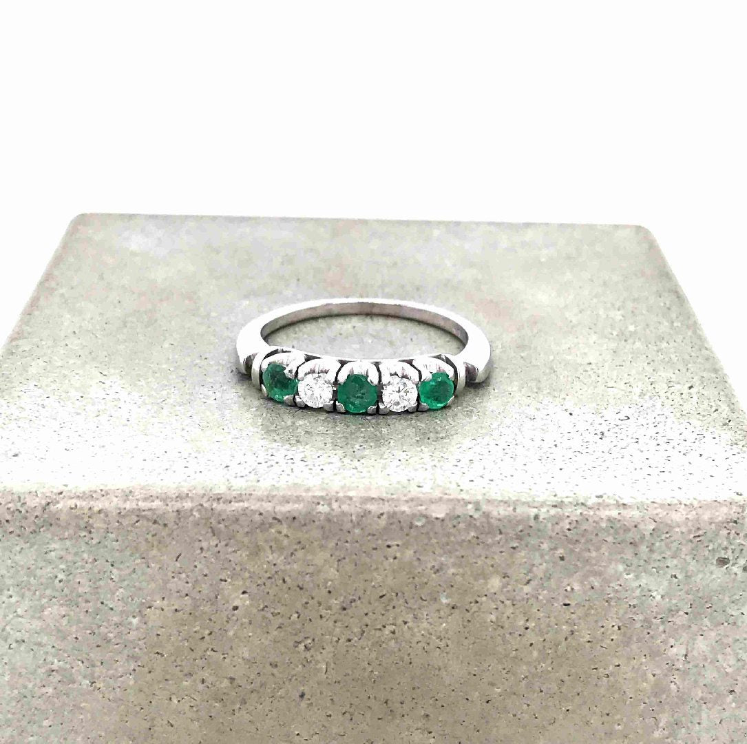 antiker-echtschmuck-antike-ringe-Ring Weissgold 585 mit Smaragden & Brillanten-10757-Prejou