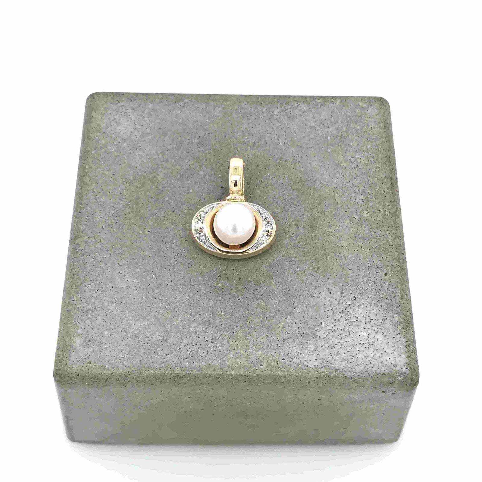 antike-kette-anhaenger-Anhänger Bicolor Gold 585 mit Perle & Diamanten-10711-Prejou