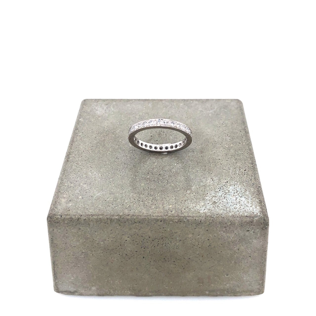 antiker-echtschmuck-antike-ringe-Eternity-Ring Weissgold 585 mit Diamanten-10659-Prejou