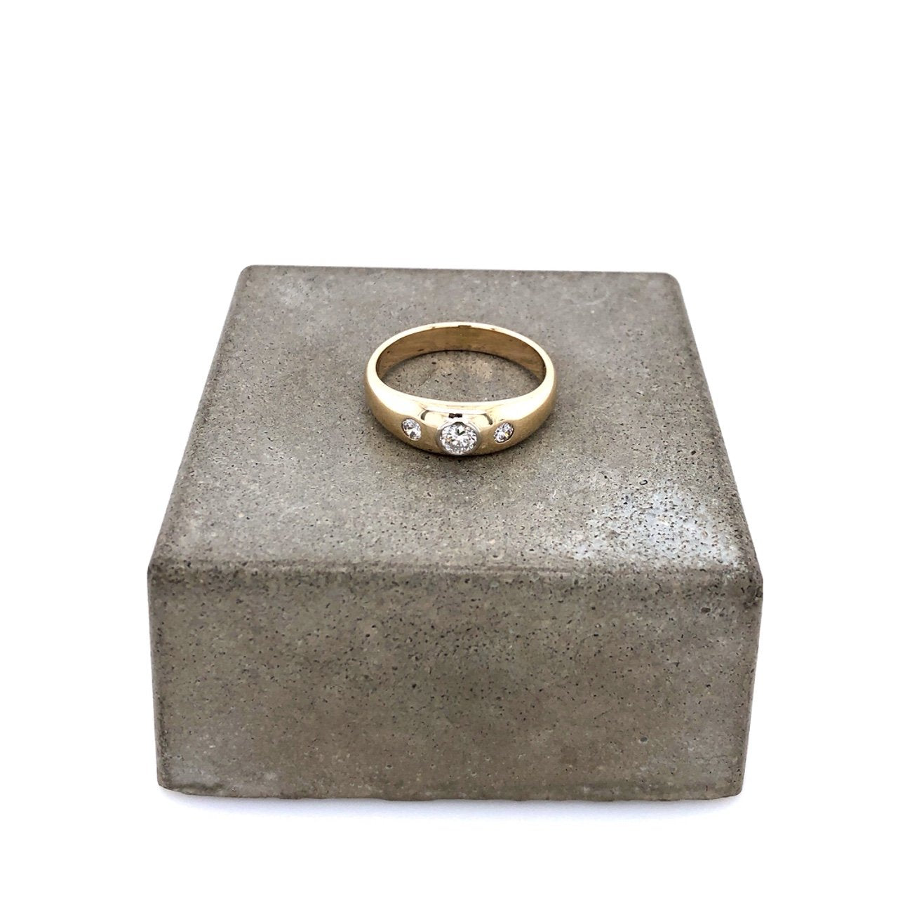 antiker-echtschmuck-antike-ringe-Ring Gelbgold 585 mit 3 Brillanten-11305-Prejou