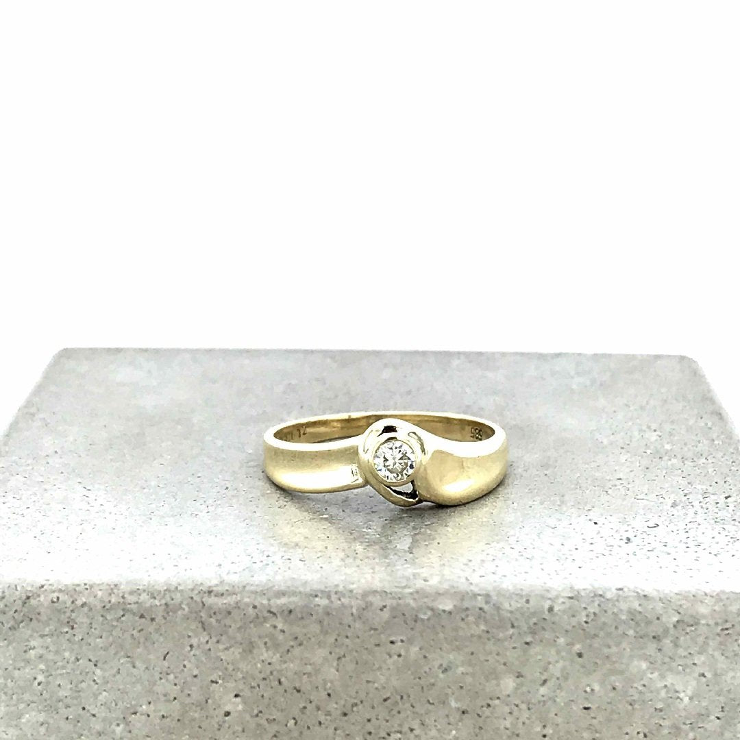 antiker-echtschmuck-antike-ringe-Ring Gelbgold 585 mit Brillant-11134-Prejou