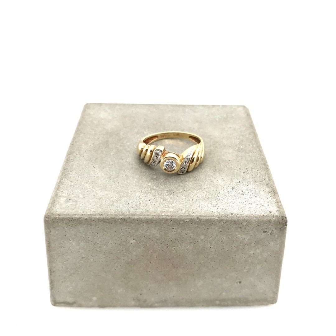 antiker-echtschmuck-antike-ringe-Ring Gelbgold 585 mit Brillanten-10001-Prejou
