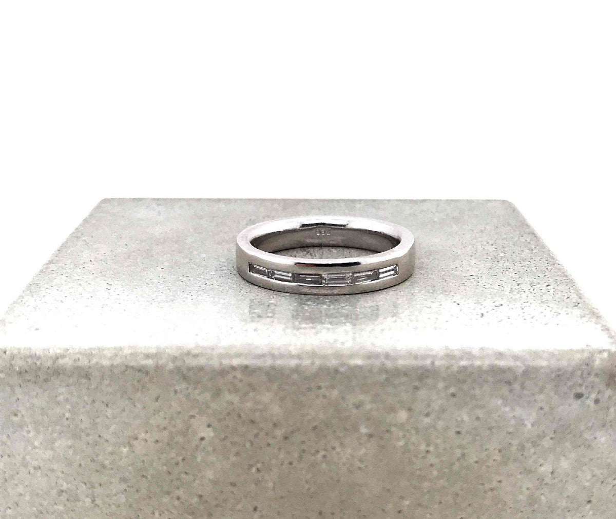 antiker-echtschmuck-antike-ringe-Ring Weissgold 750 mit Diamanten-10140-Prejou