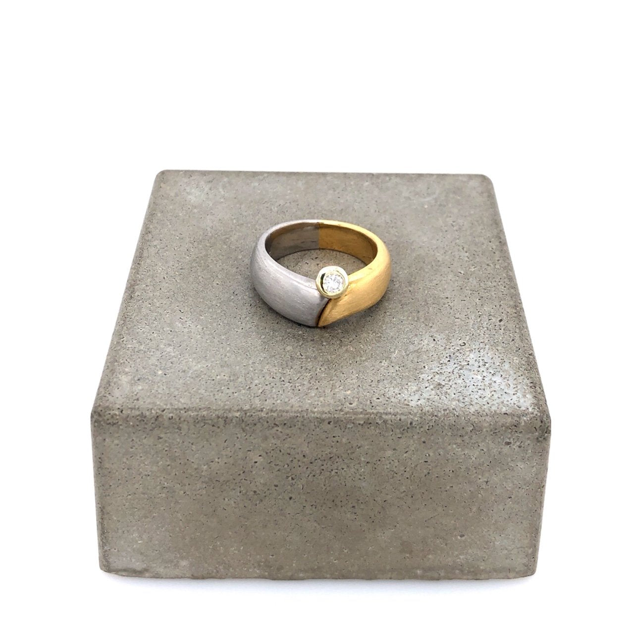 antiker-echtschmuck-antike-ringe-Solitaire Bicolor Platin mit Brillant-10454-Prejou