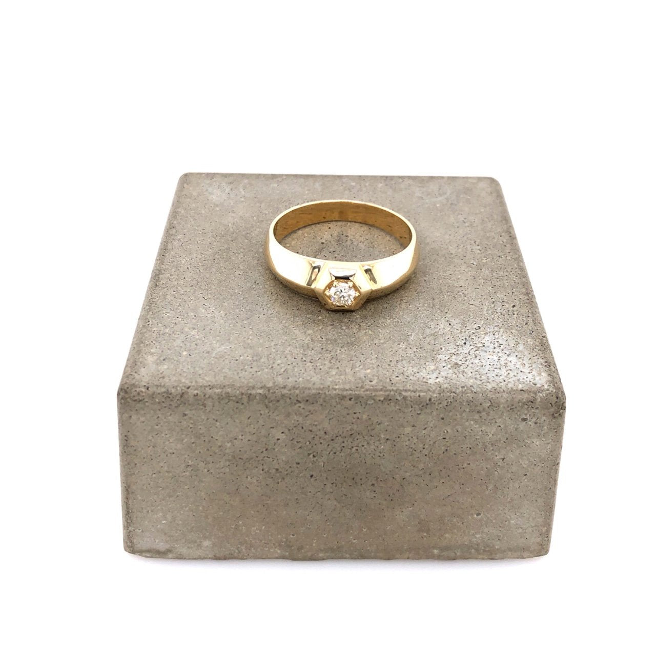 antiker-echtschmuck-antike-ringe-Solitaire Gelbgold 585 mit Brillant 0,25 ct.-10411-Prejou
