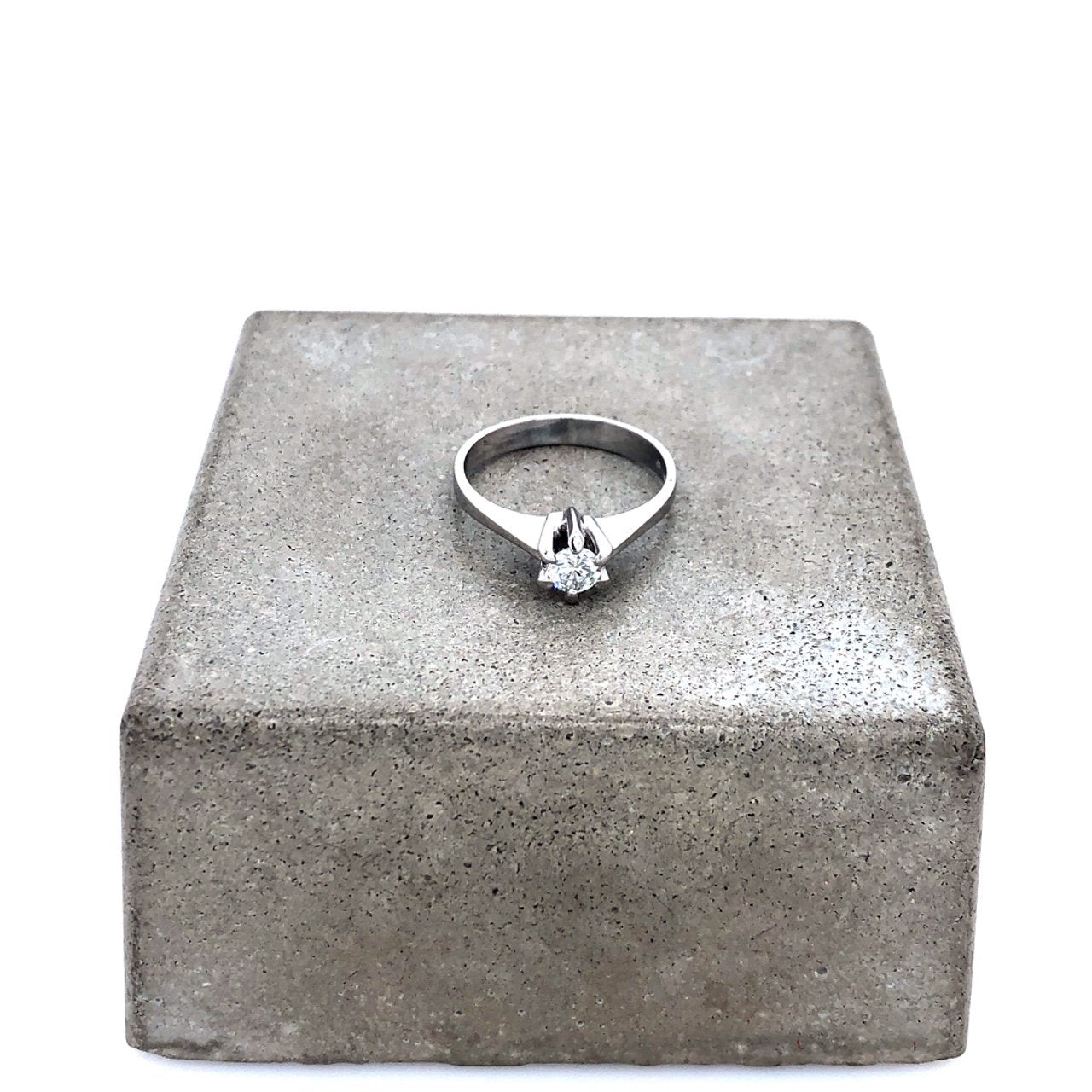 antiker-echtschmuck-antike-ringe-Solitare Weissgold 585 mit Brillant-10580-Prejou