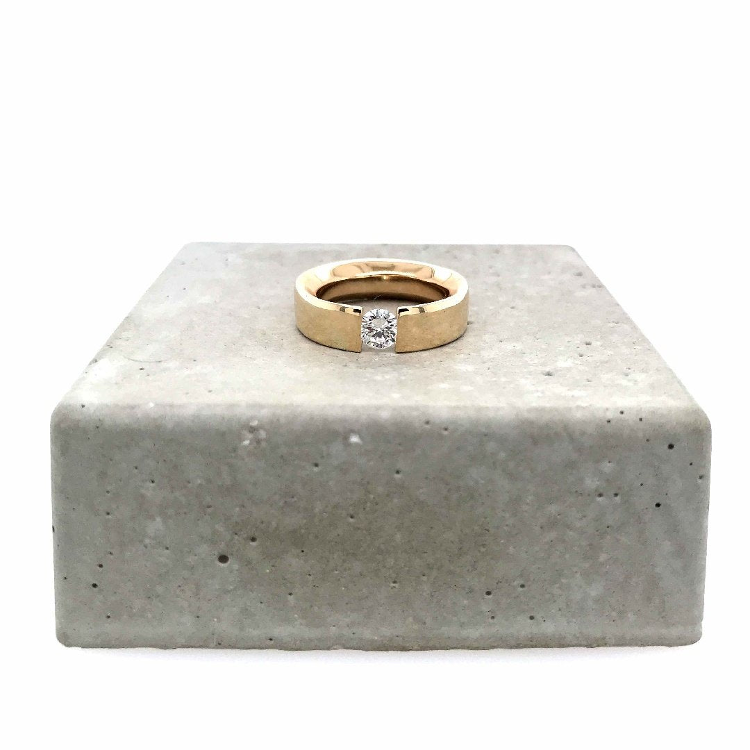 antiker-echtschmuck-antike-ringe-Spannring Gelbgold 585 mit Brillant-10259-Prejou